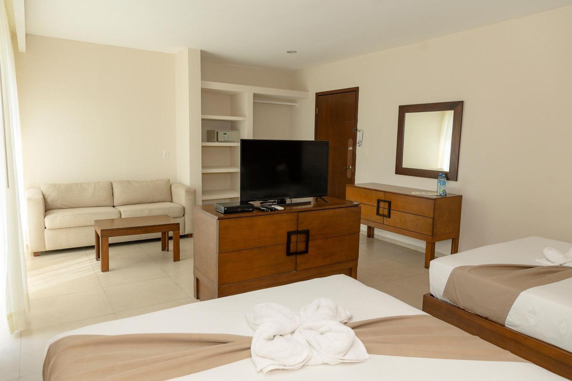 Quinto Sole Hotel Mahahual Exterior photo